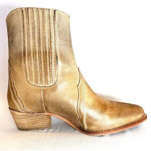 Free People New Frontier Cowgirl Boot Chelsea size 37.5/7.5 Tan MSRP $168
